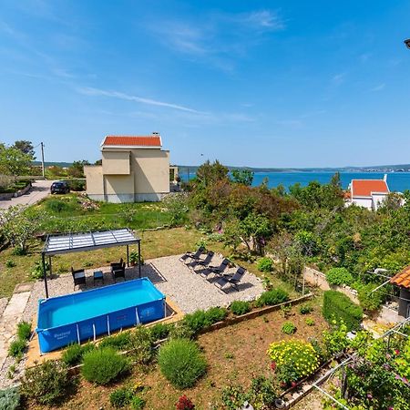 Apartment Sea And Mountain With Pool Novigrad  Номер фото