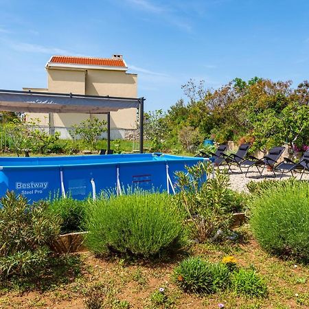 Apartment Sea And Mountain With Pool Novigrad  Екстер'єр фото