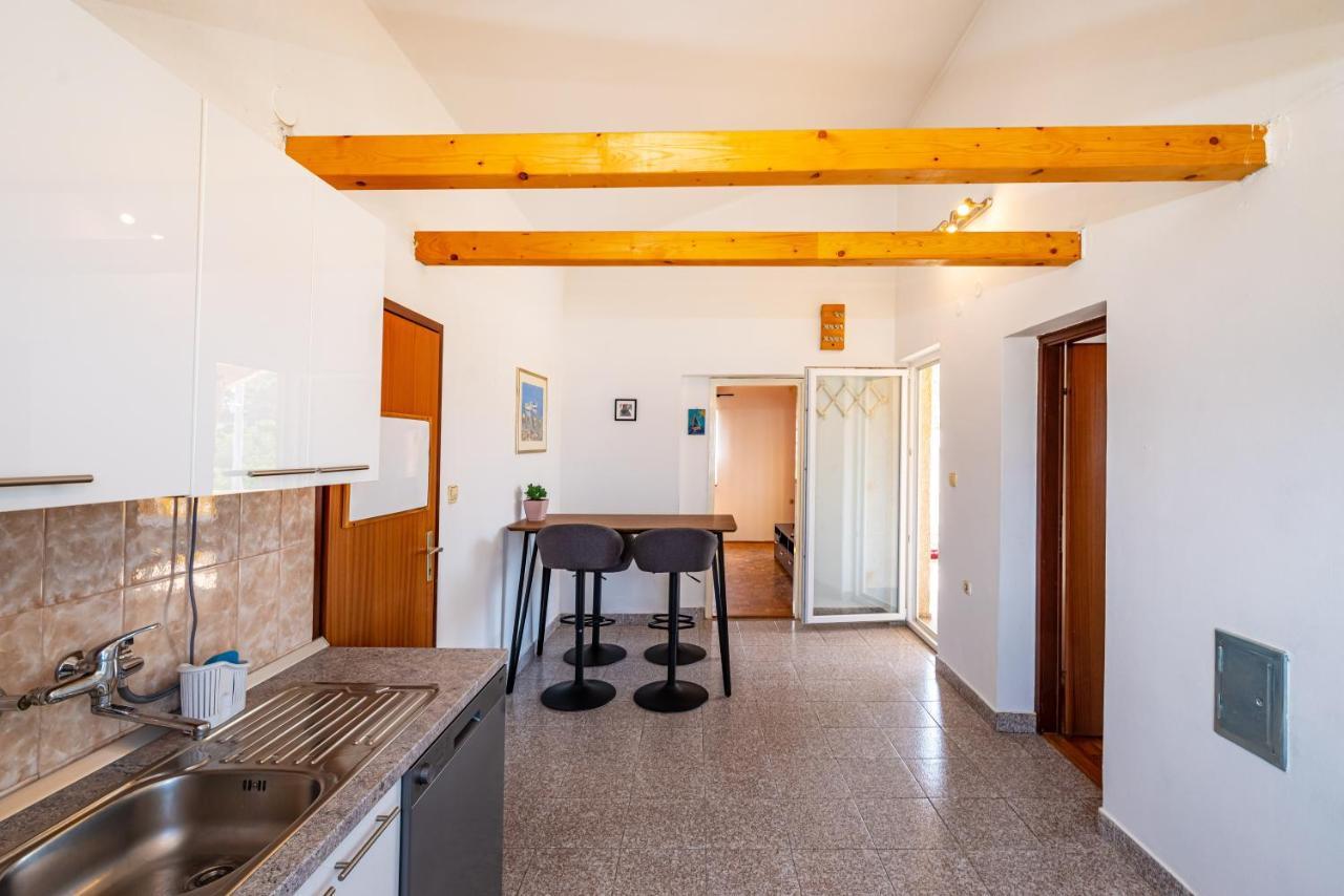 Apartment Sea And Mountain With Pool Novigrad  Номер фото