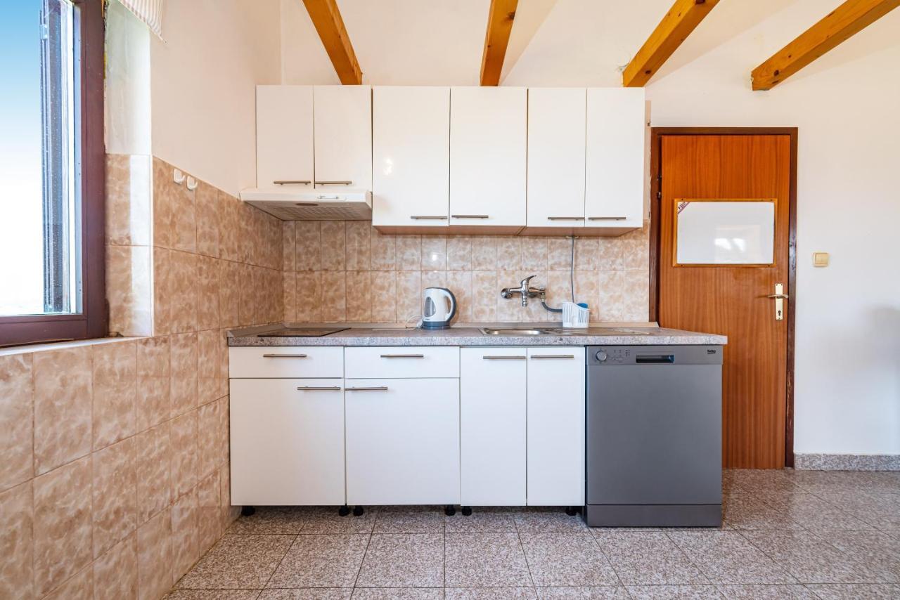 Apartment Sea And Mountain With Pool Novigrad  Номер фото