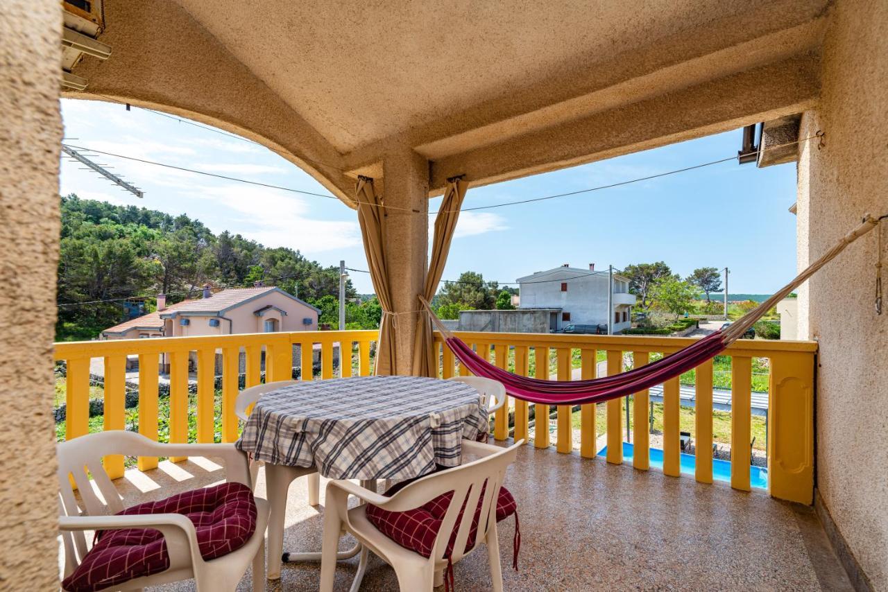 Apartment Sea And Mountain With Pool Novigrad  Номер фото