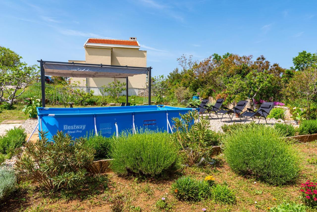 Apartment Sea And Mountain With Pool Novigrad  Екстер'єр фото