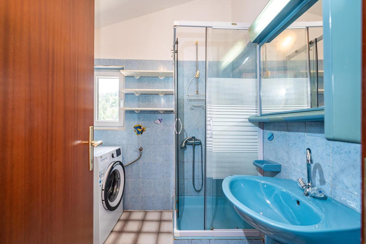 Apartment Sea And Mountain With Pool Novigrad  Екстер'єр фото