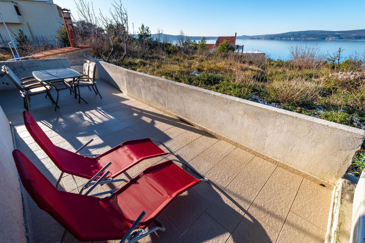 Apartment Sea And Mountain With Pool Novigrad  Екстер'єр фото